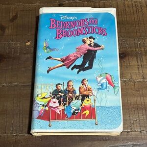 Disney's Bedknobs and Broomsticks VHS  Bundle and Save 5/$20